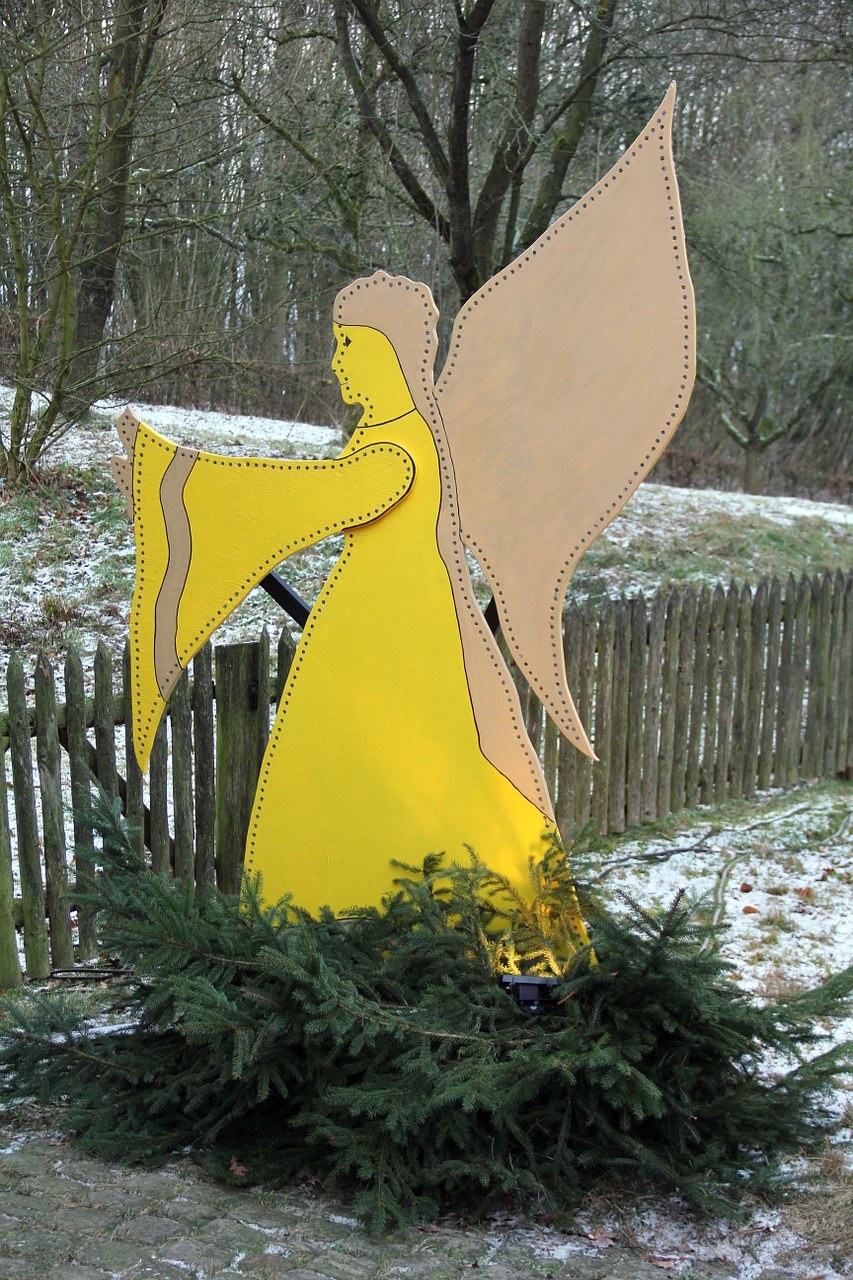 christmas angel yellow free photo