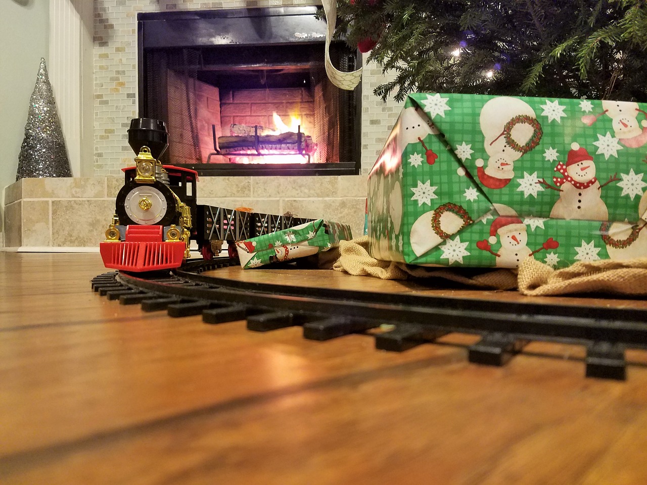 christmas train present free photo