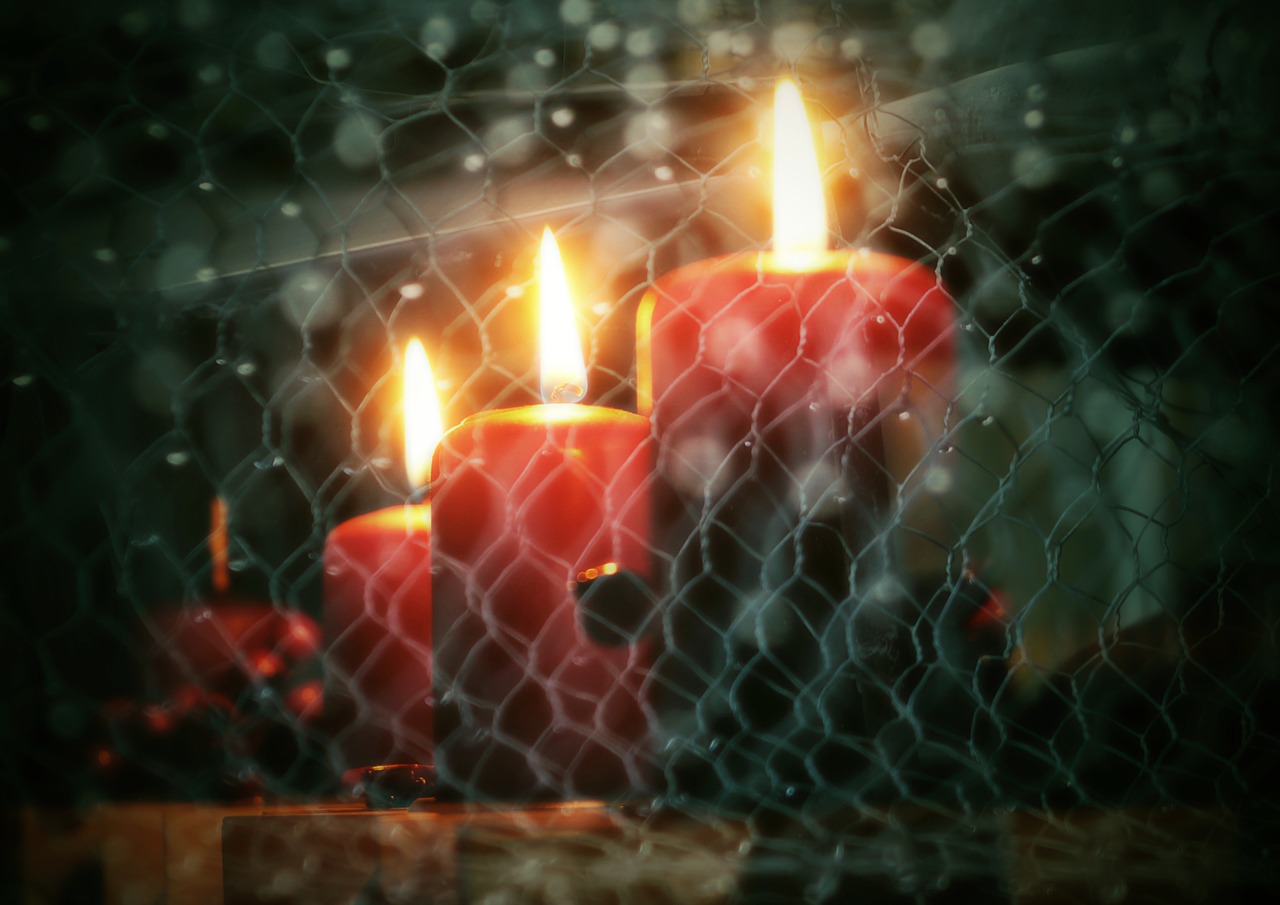 christmas candles candlestick free photo