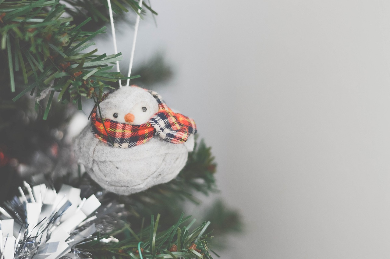 christmas tree decorations free photo