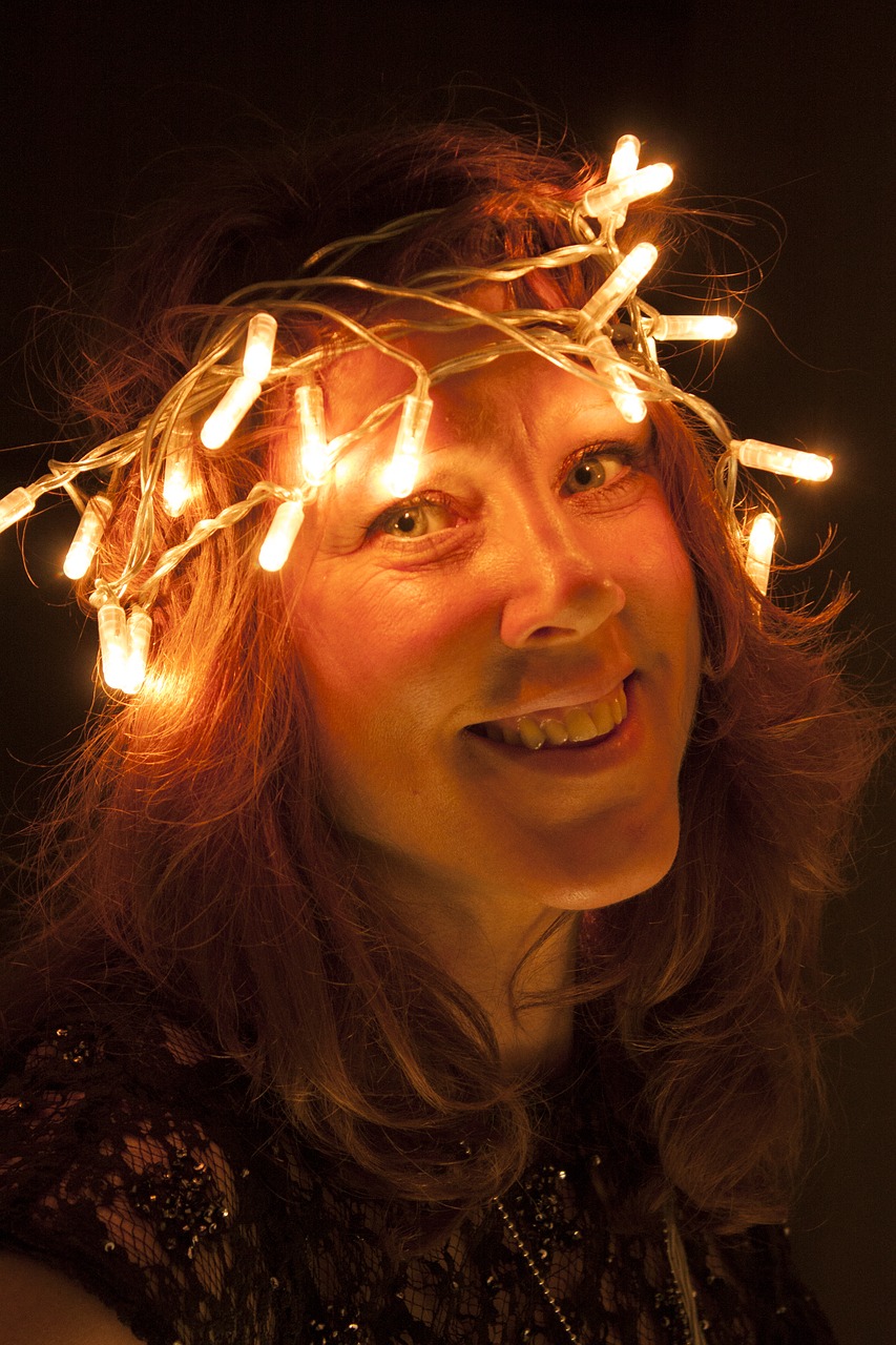 christmas light chain woman free photo