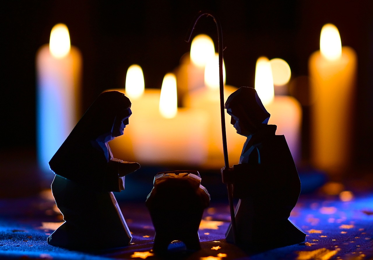 Christmas, holy family, nativity scene, bethlehem, candles - free image from needpix.com
