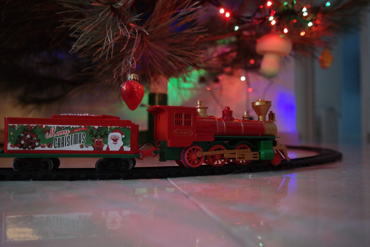 christmas  toy  train free photo