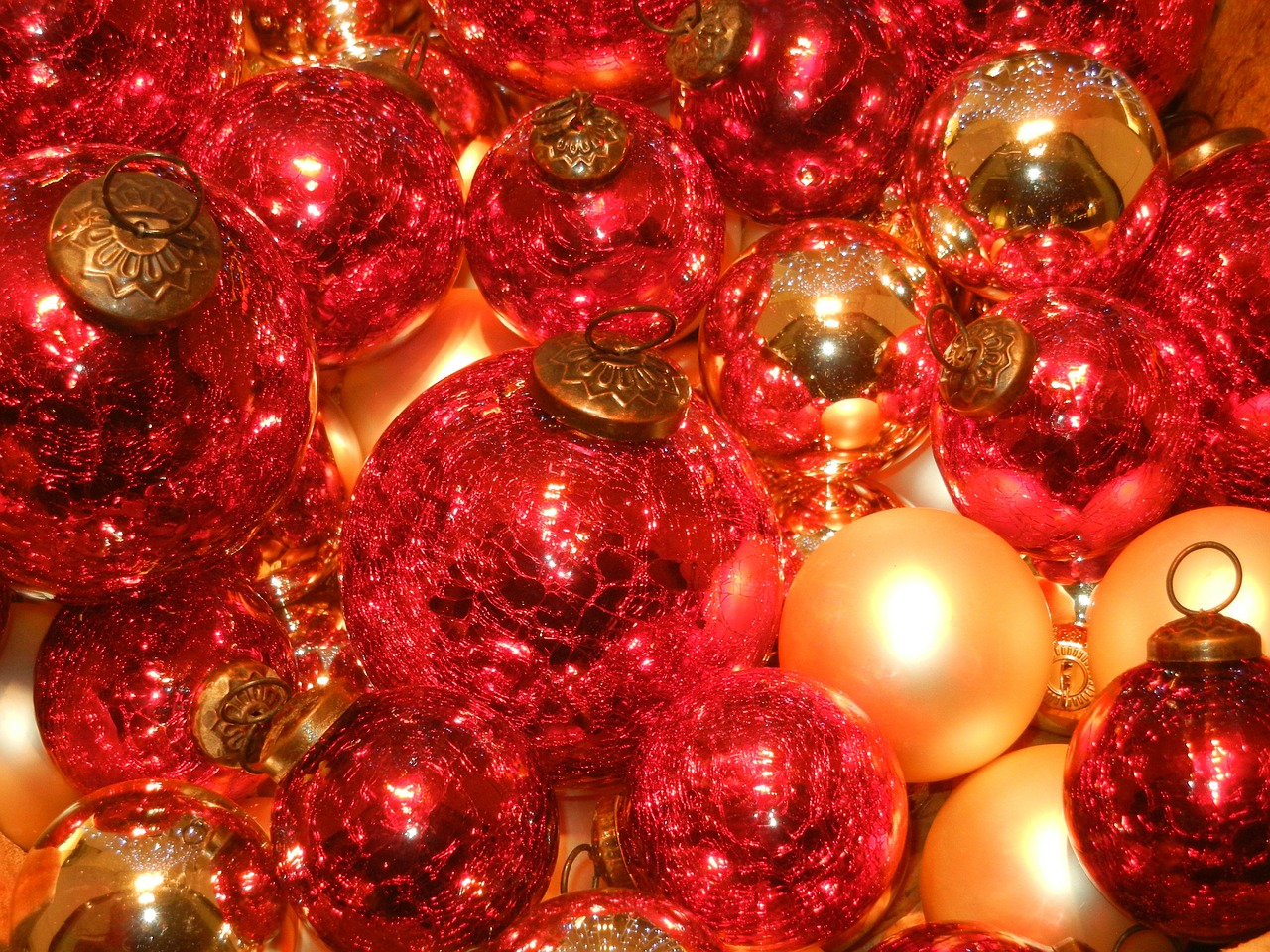 christmas balls red free photo