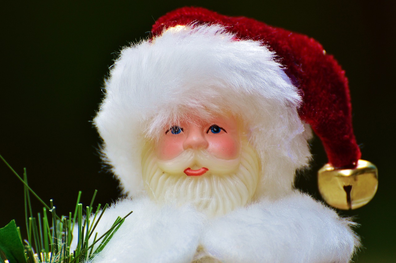 christmas santa claus figure free photo