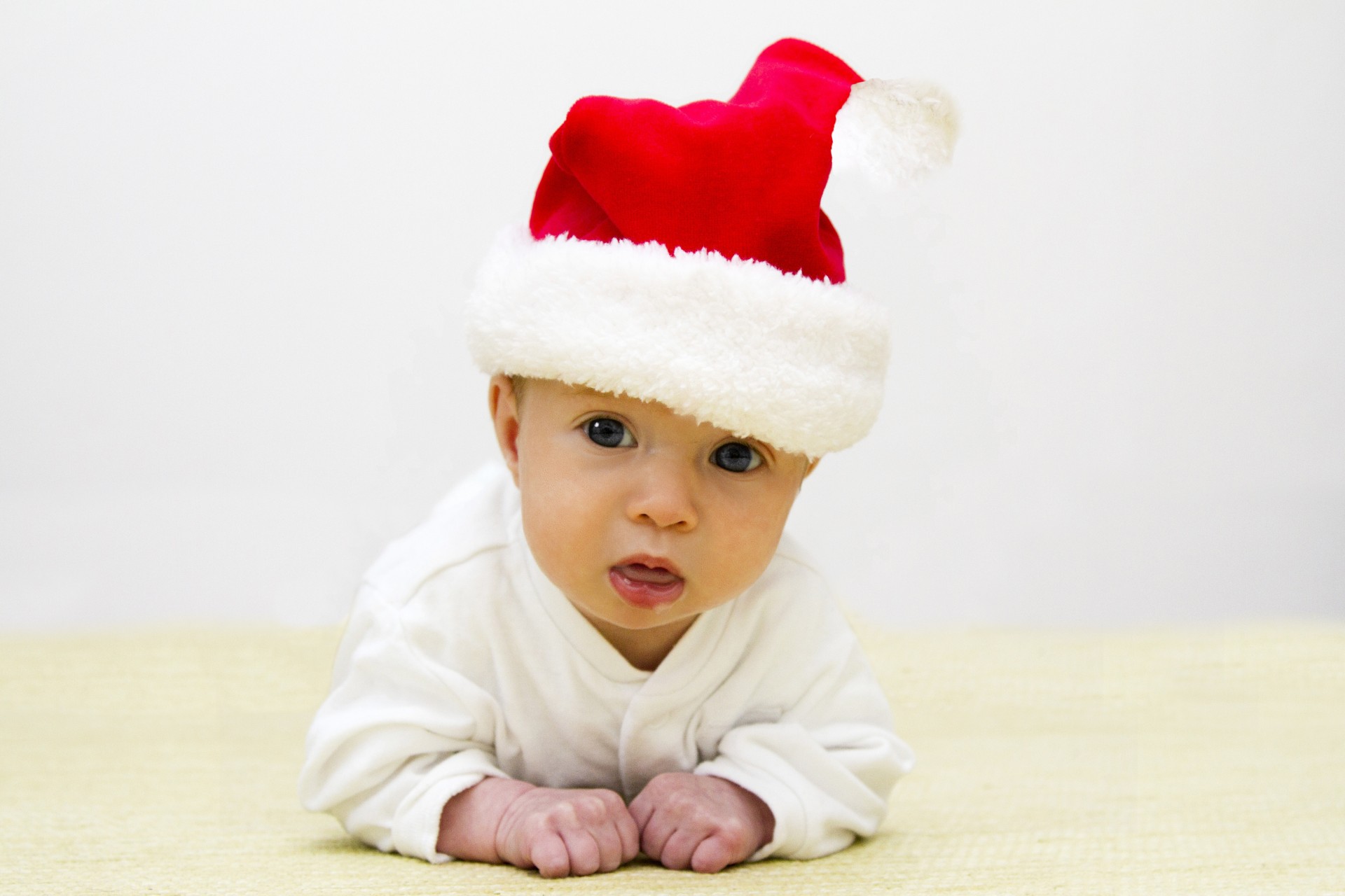 christmas baby boy free photo