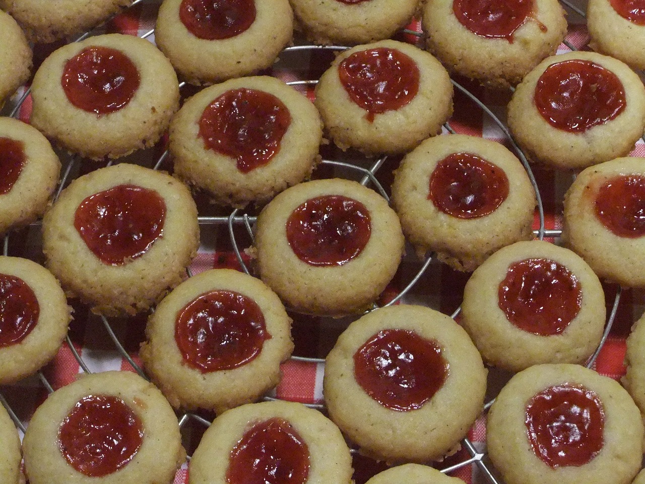 christmas baking cookie pastries free photo