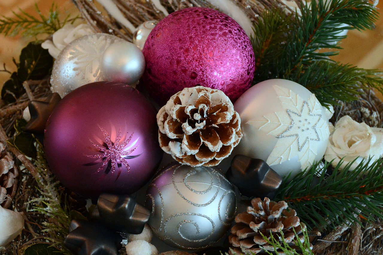 christmas bauble decoration pink free photo