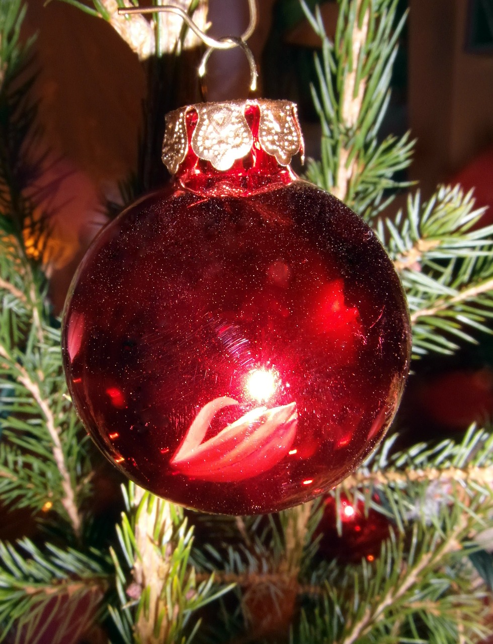 christmas bauble red tree decorations free photo