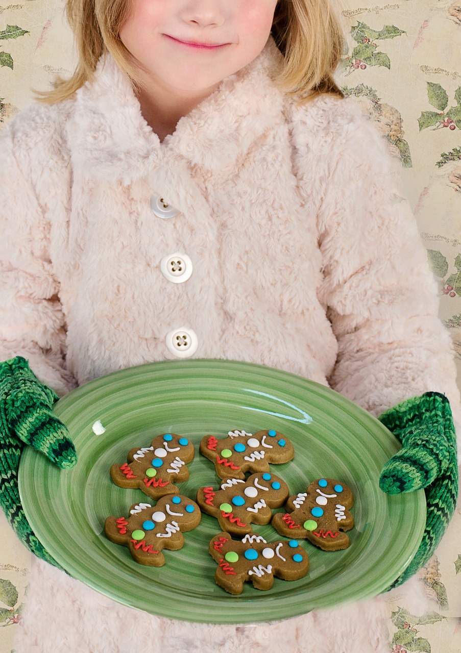 christmas cookies gingerbread men christmas free photo