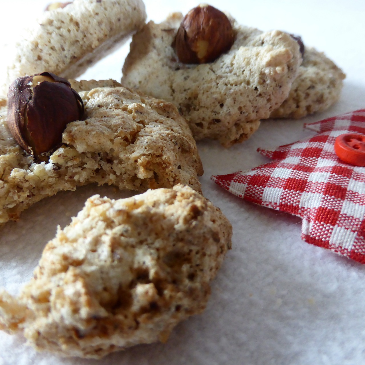 christmas cookies cookie hazel nut pastries free photo