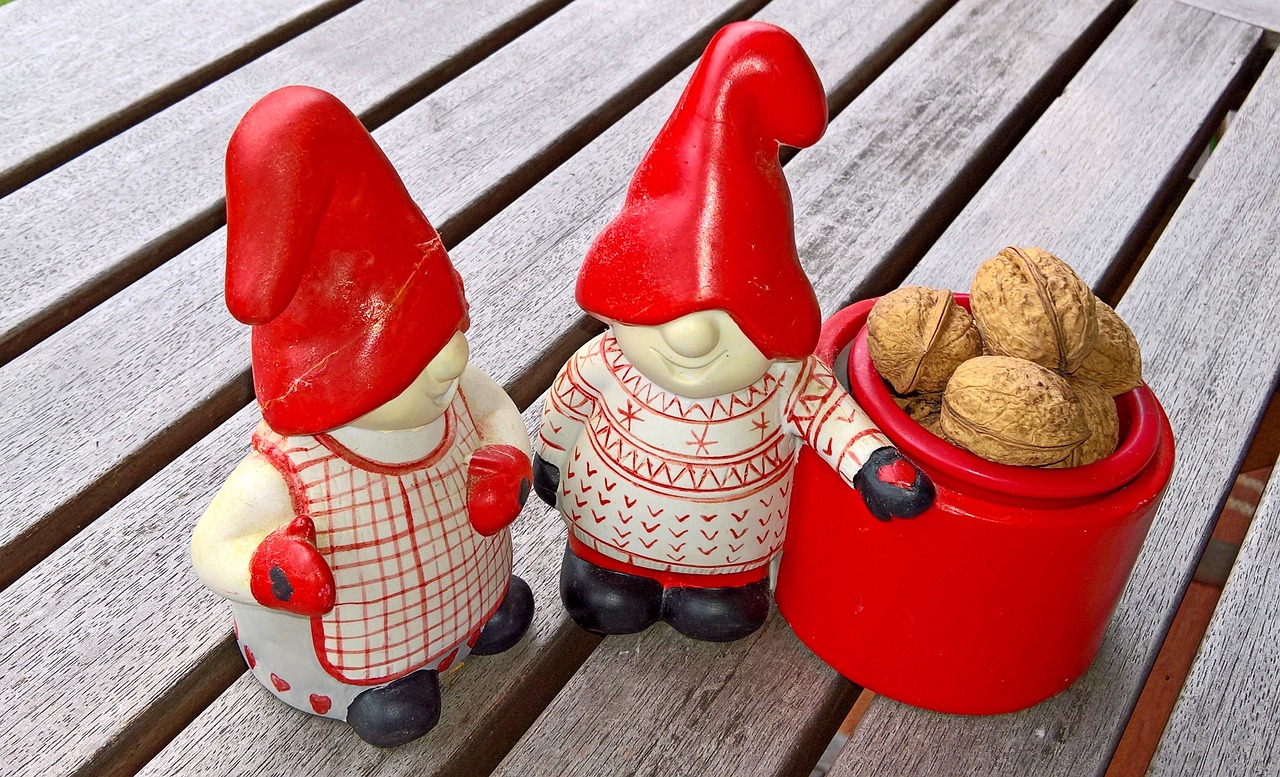 christmas couple wichtel tomte swedish design free photo