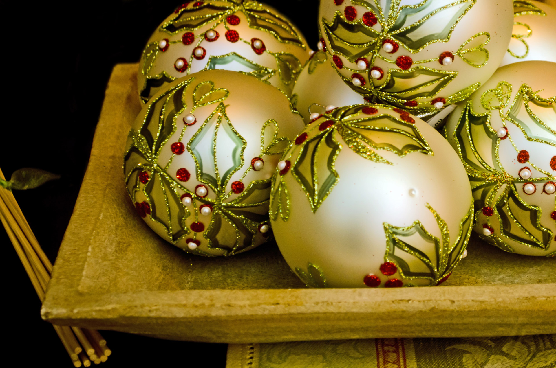 christmas ornaments seasons free photo