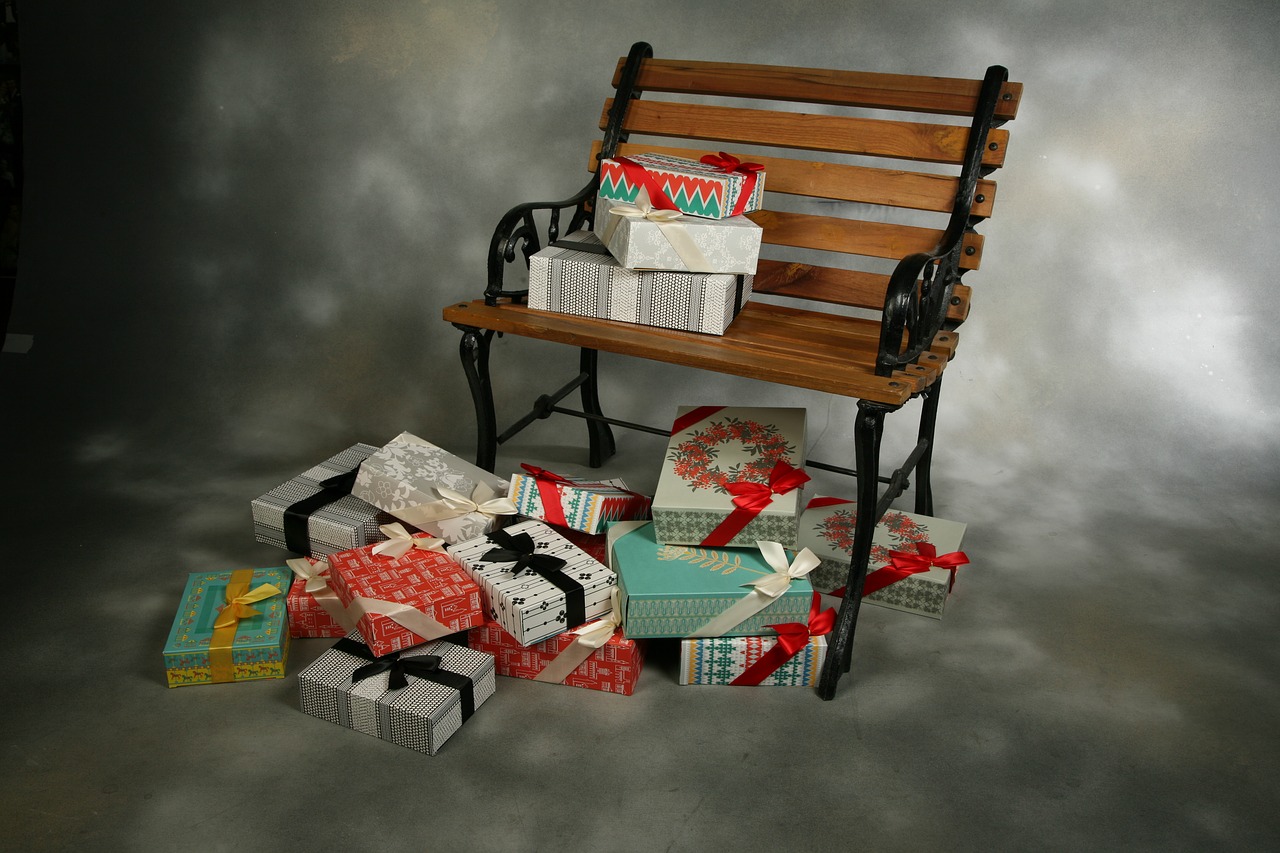 christmas gift gift packaging gift free photo