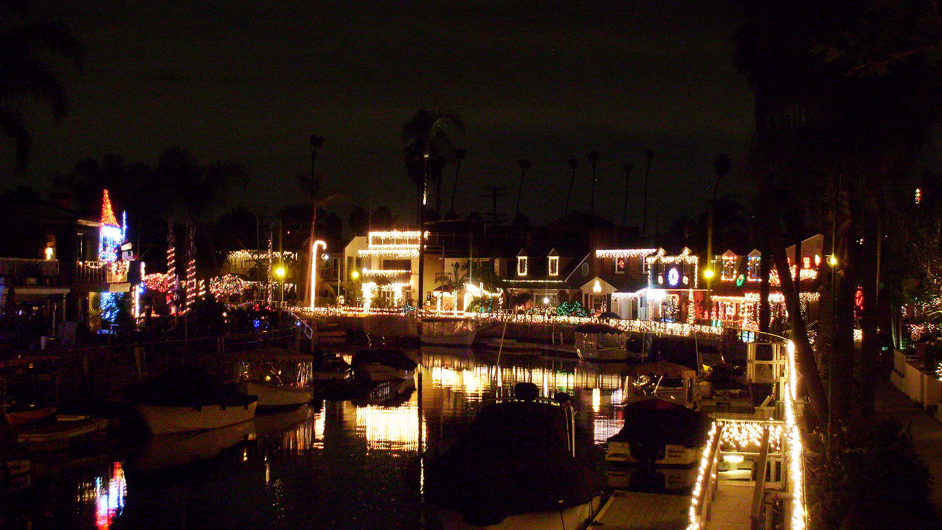 christmas lights boats free photo