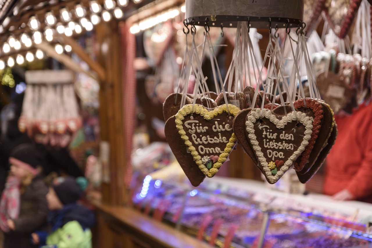 christmas market  gingerbread heart  sales stand free photo