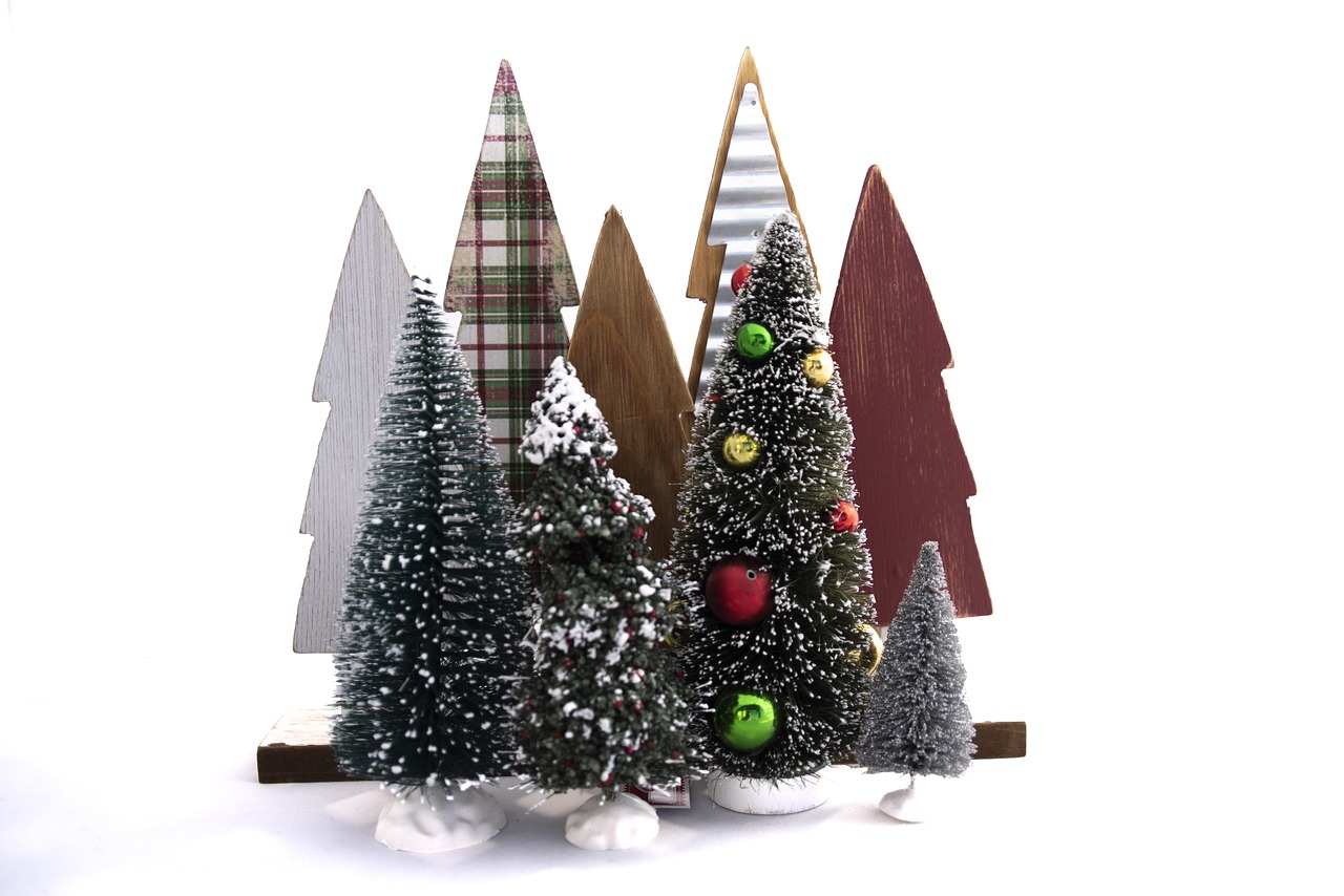 christmas tree  background  christmas free photo