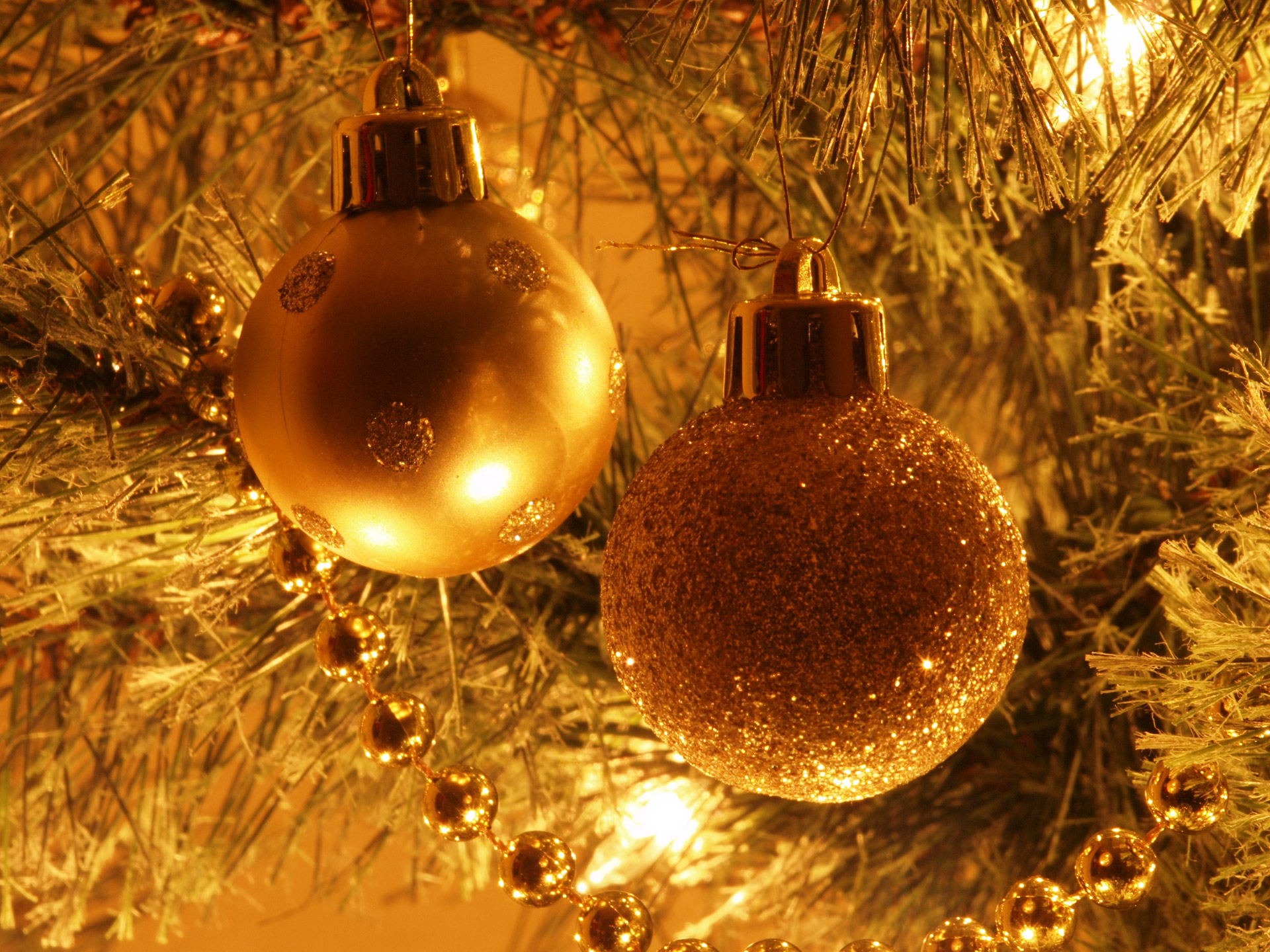 christmas tree decorations free photo