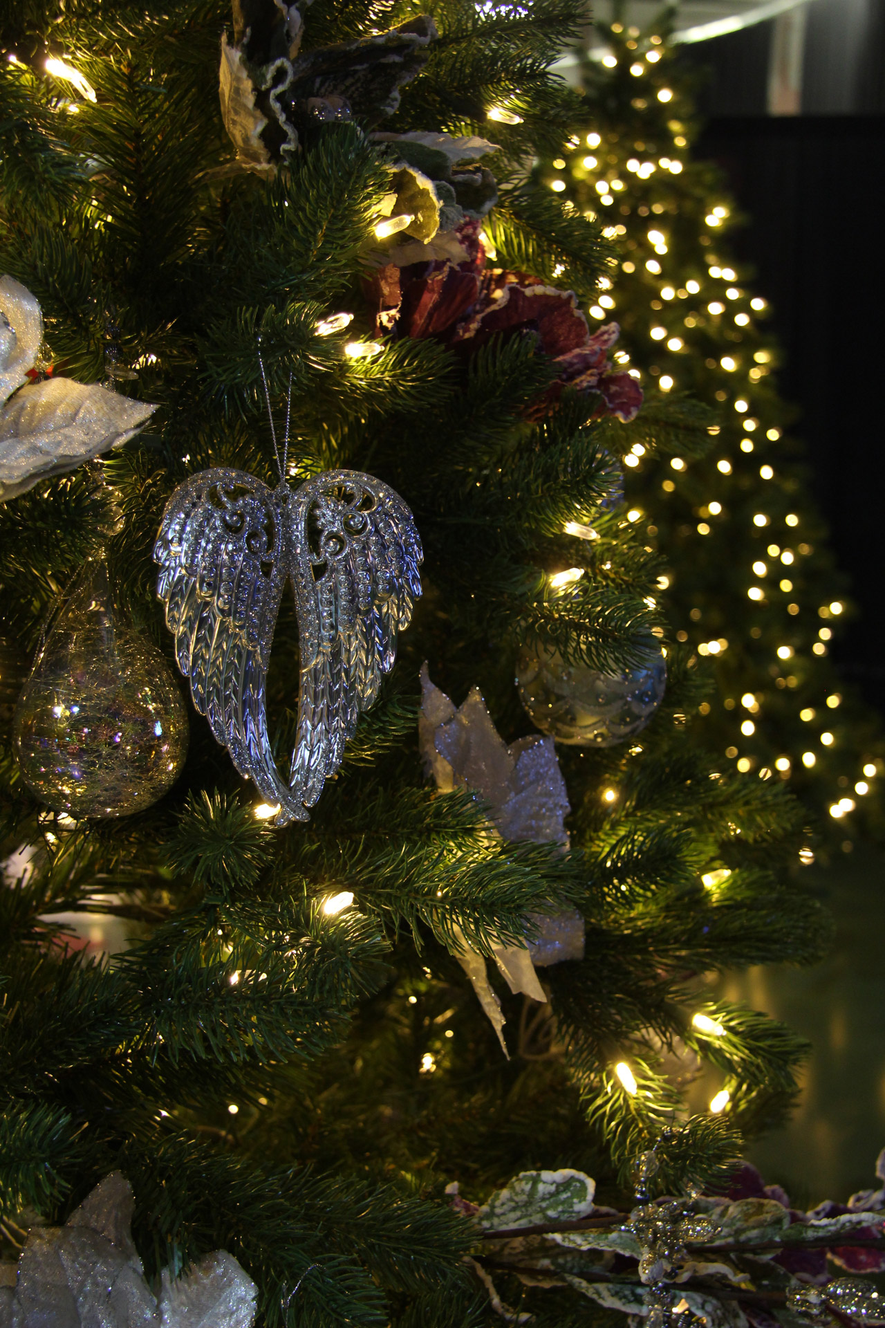 christmas tree ornaments free photo