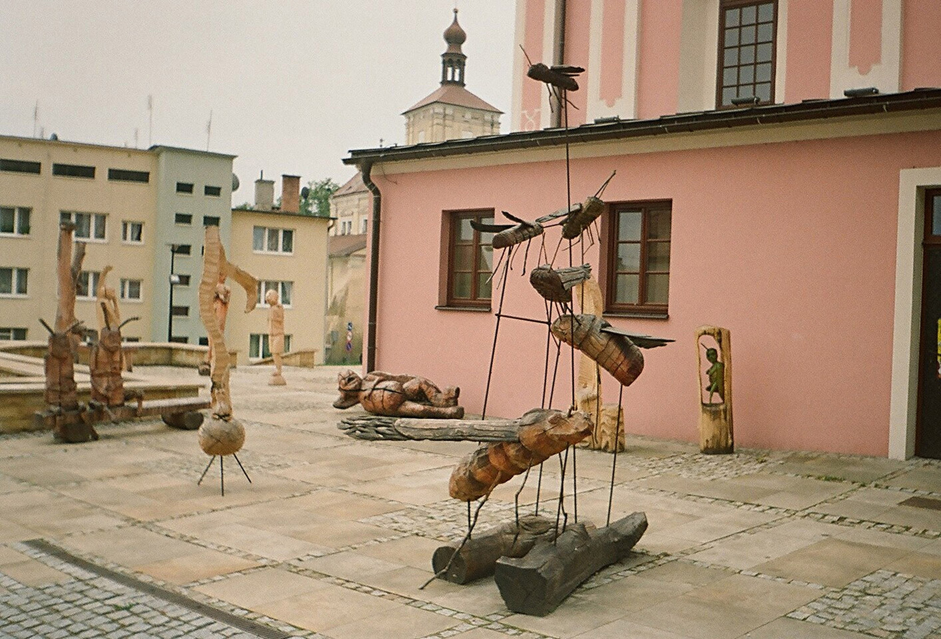 beetles sculpture szczebrzeszyn free photo