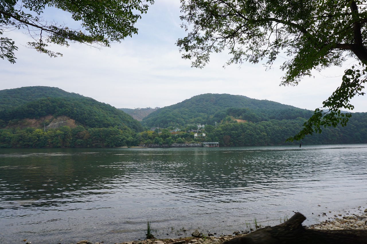 chuncheon gangwon river free photo