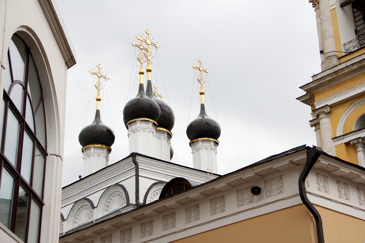 church golden dome free photo