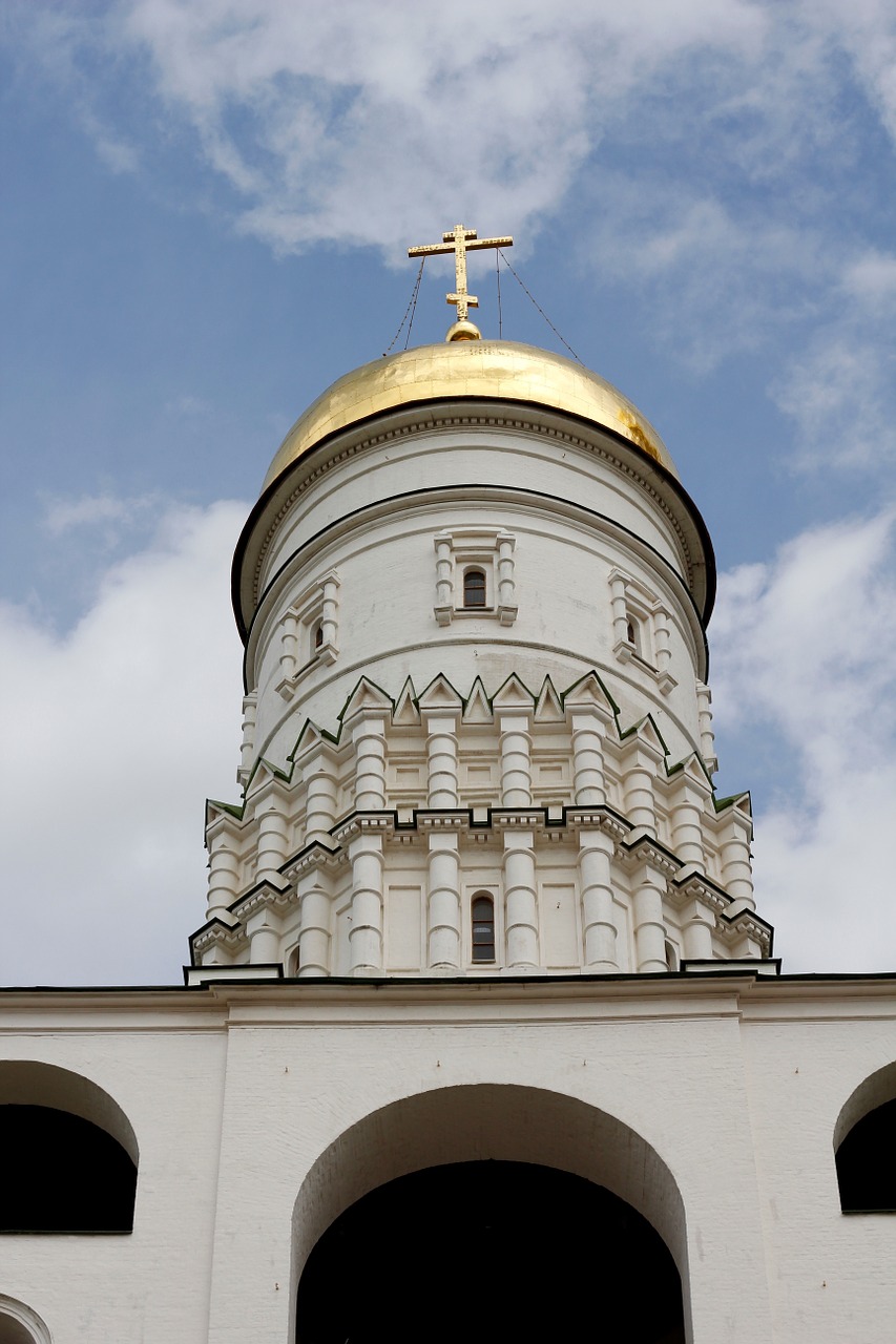 church golden dome free photo