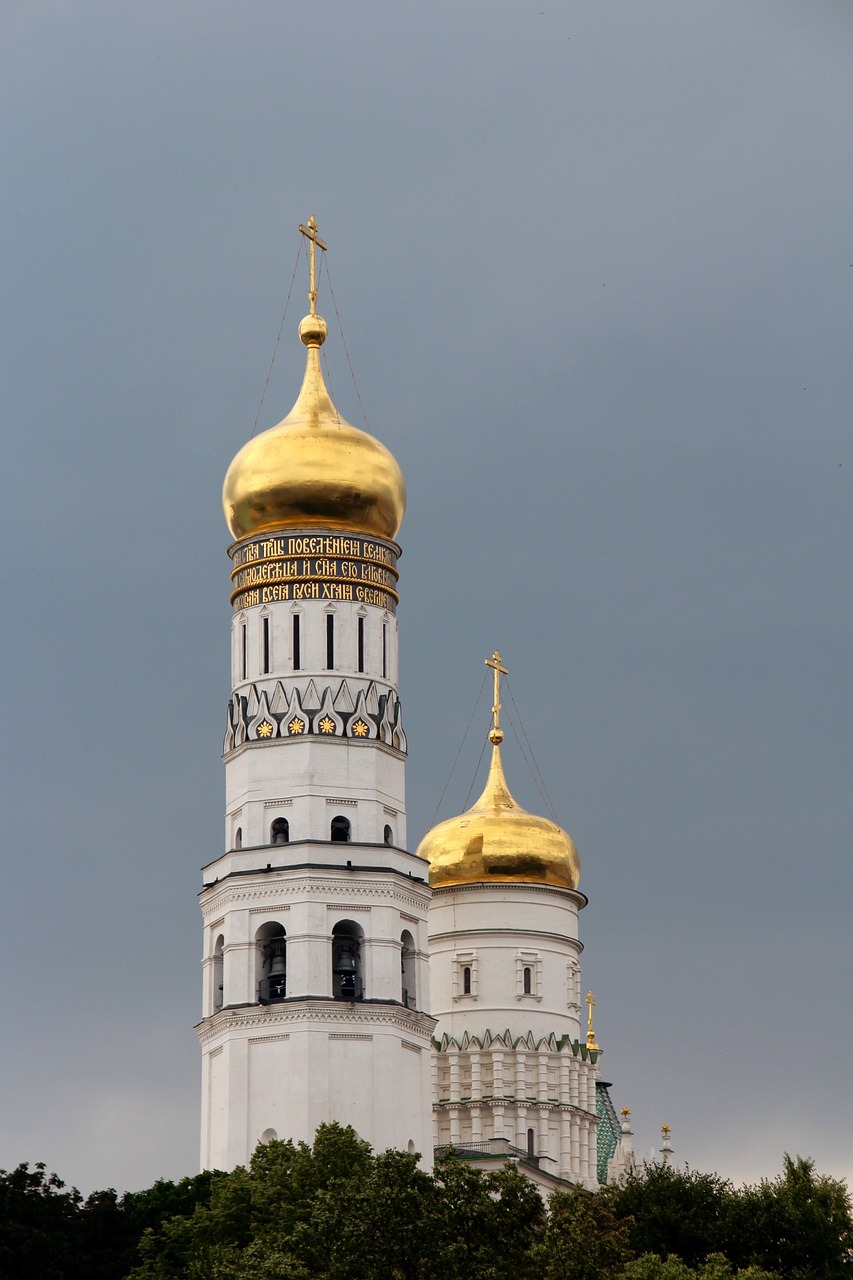 church golden dome free photo