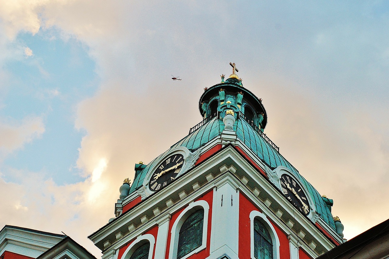 church crucified cross free photo