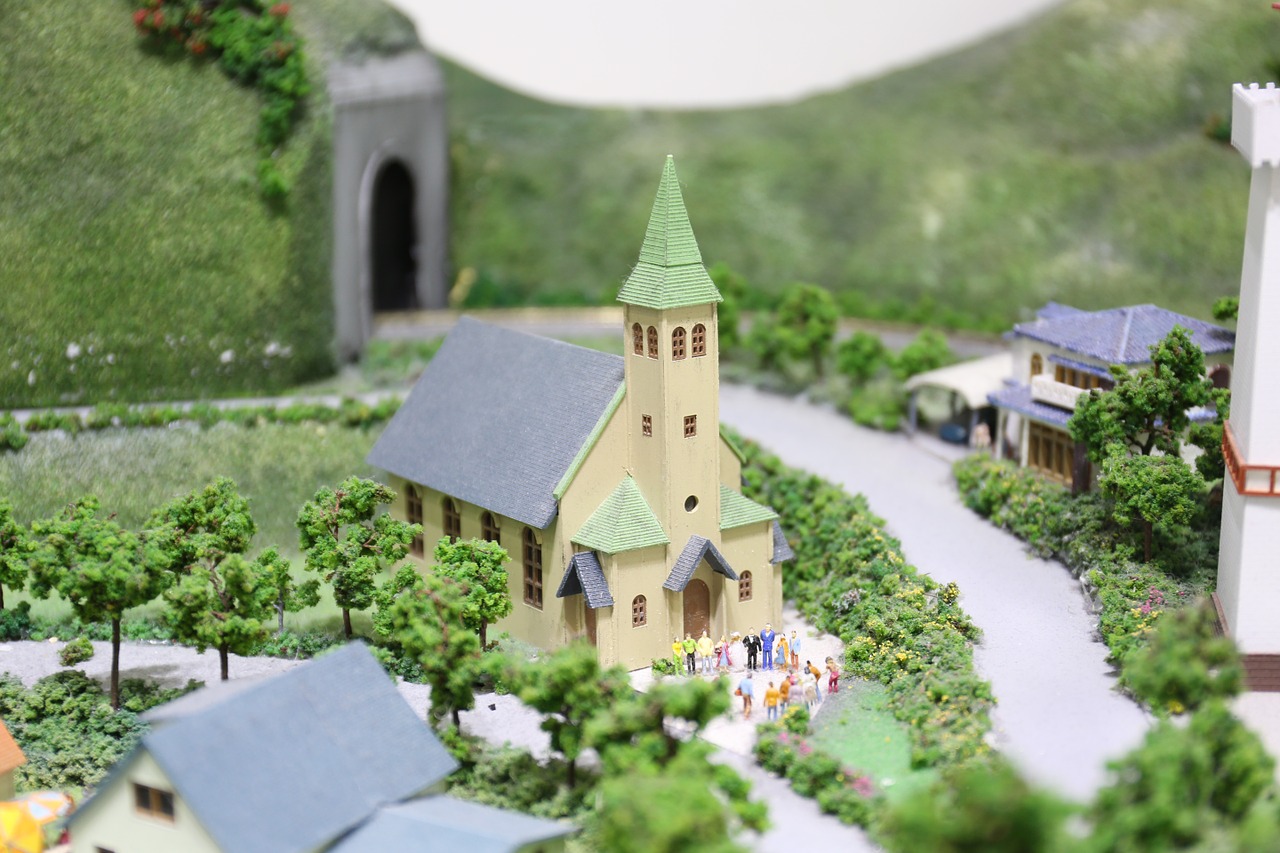 church model architecture free photo