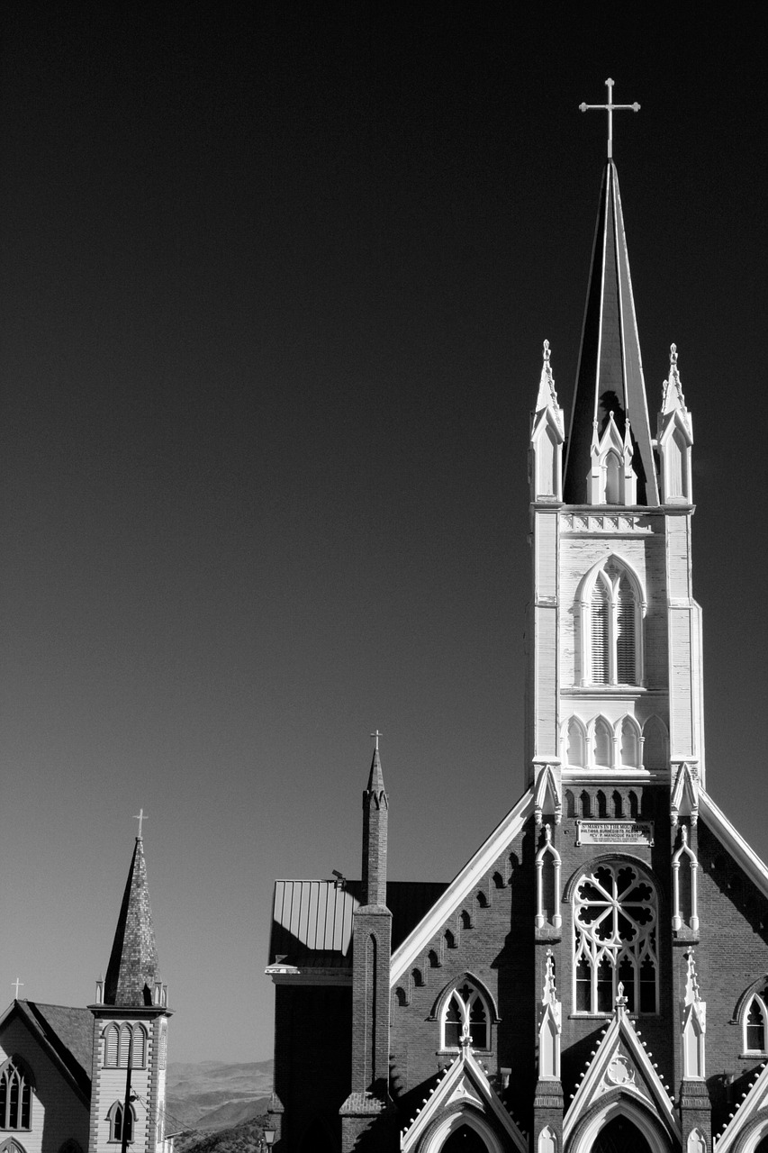 church black and white black free photo