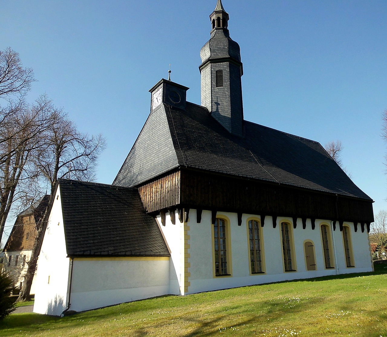 church fortified church historic architecture free photo