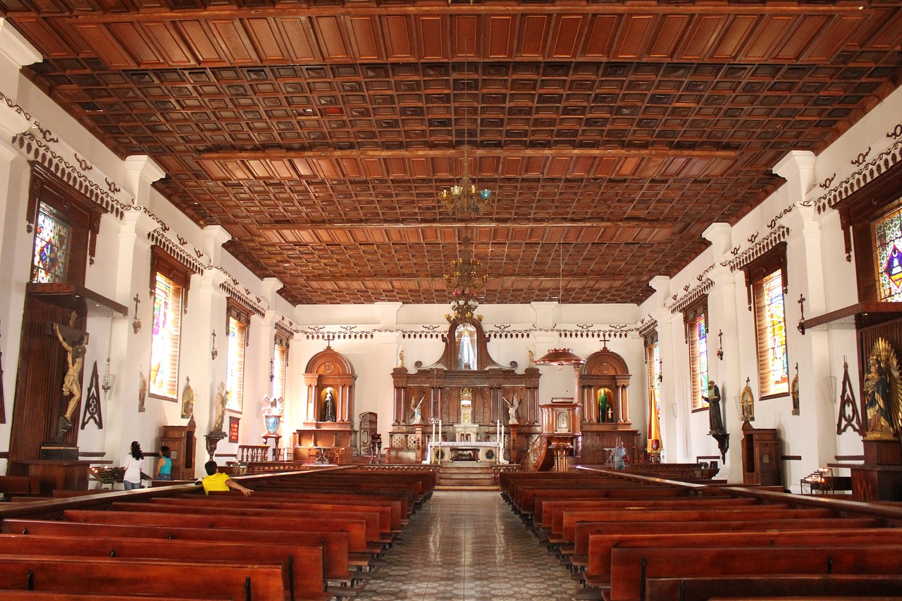 church inside wood free photo