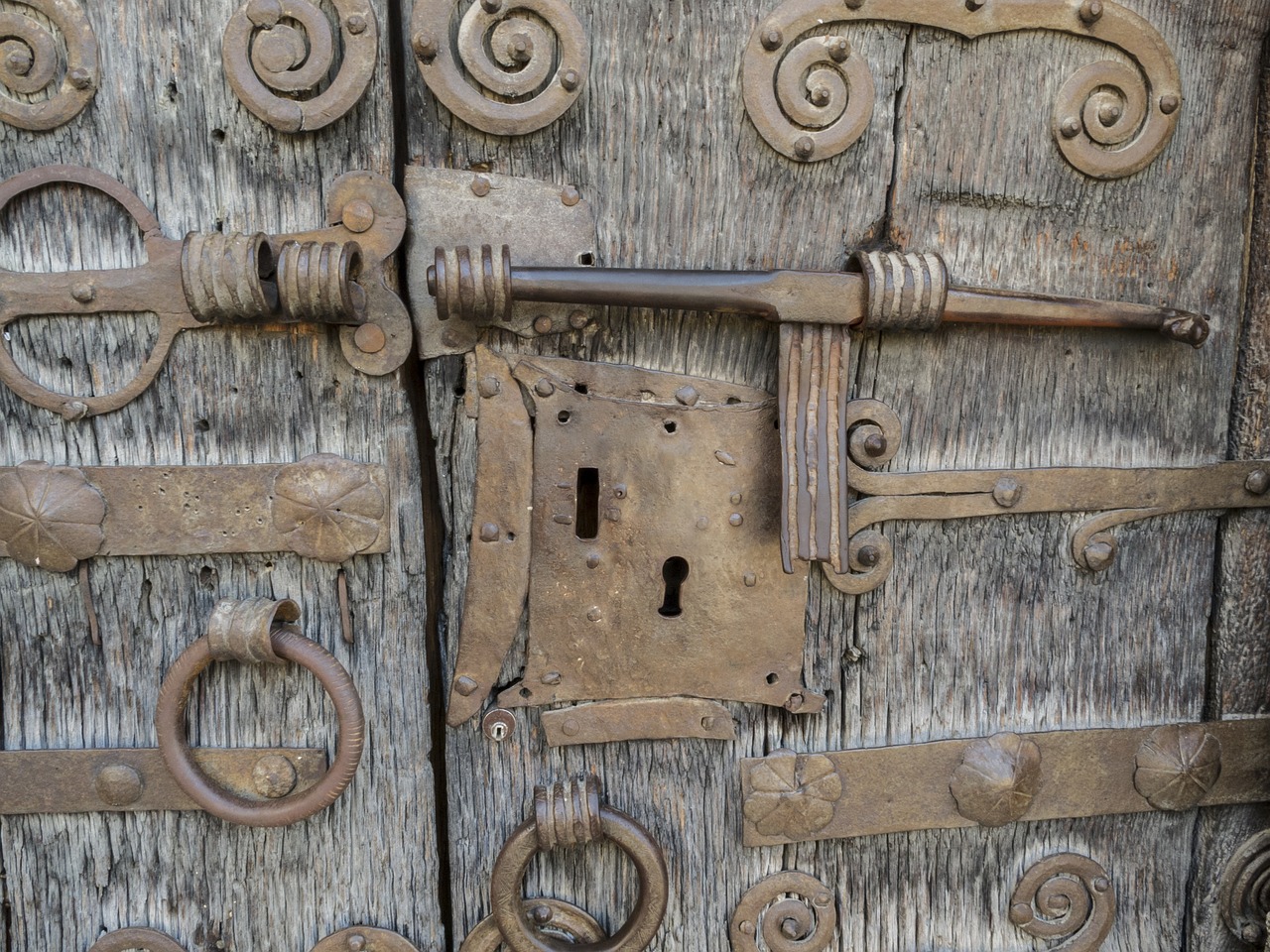 church door gate free photo