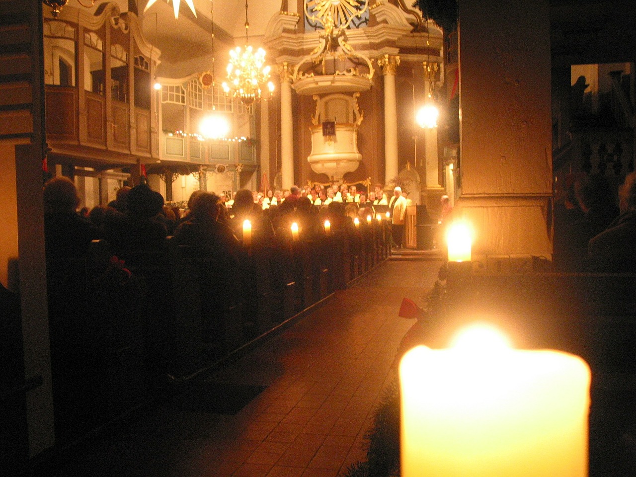 church prayer candles free photo