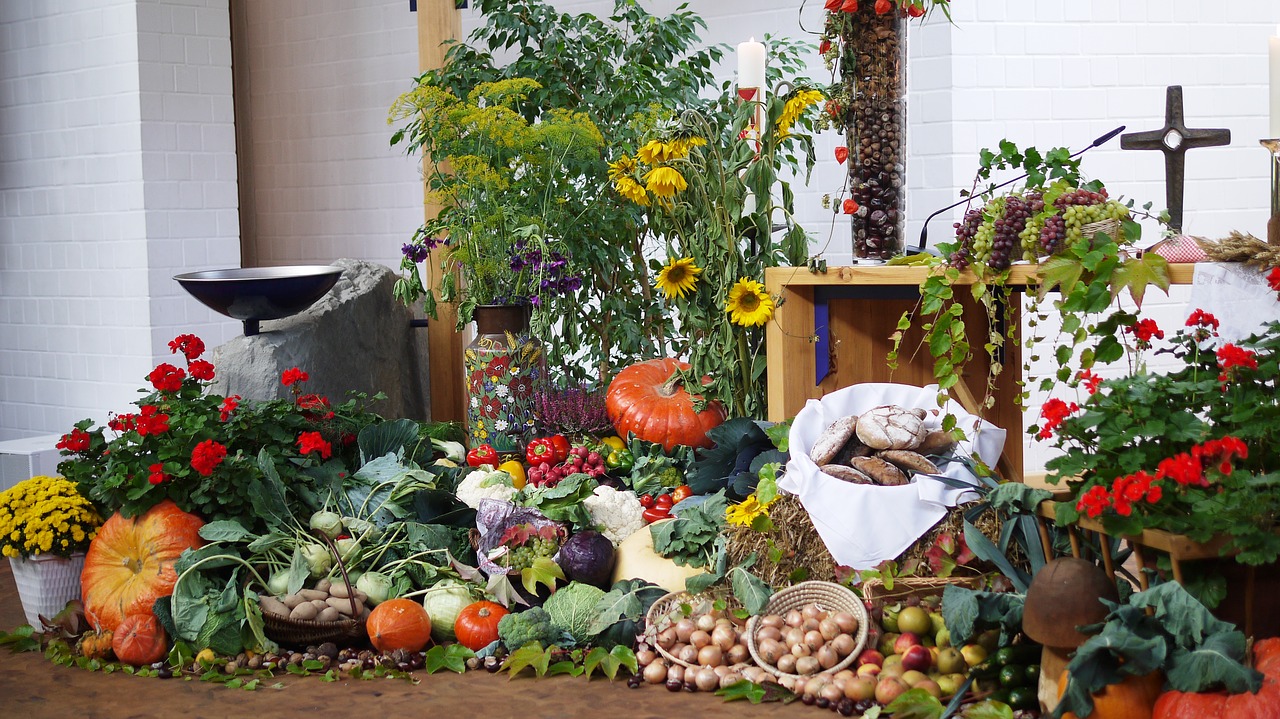 church thanksgiving altar free photo