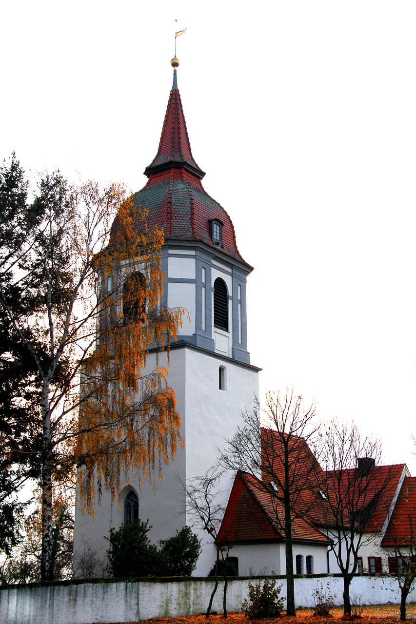 church red architecture free photo