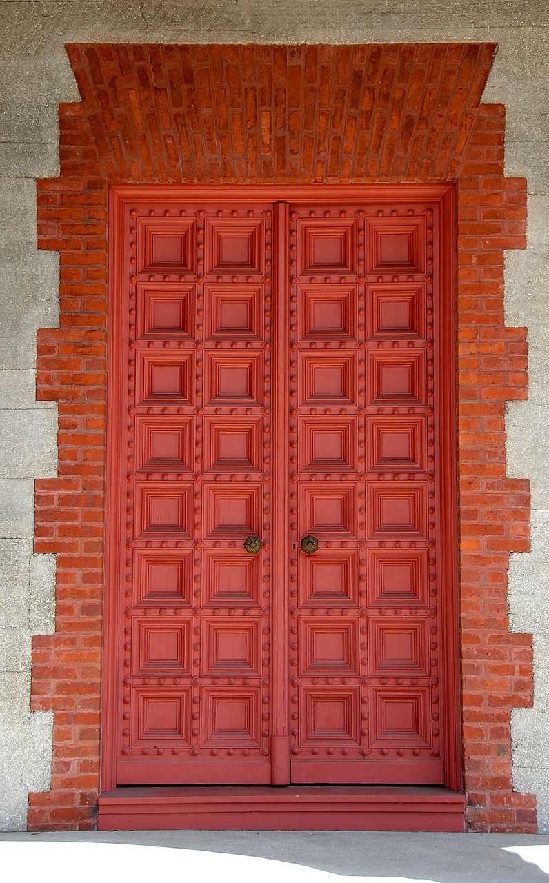 church door old free photo