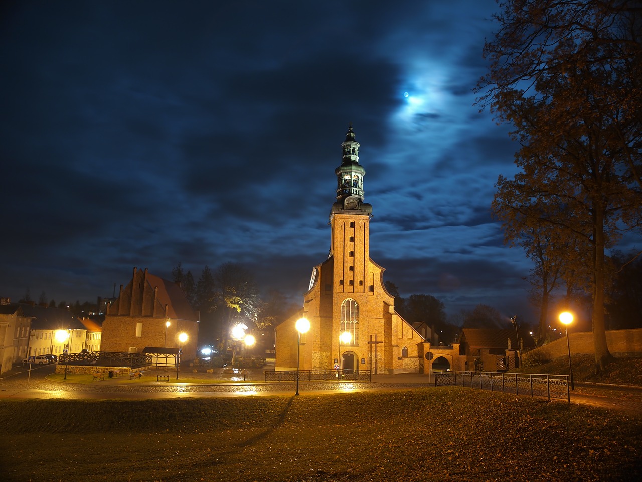 church kaszuby night free photo