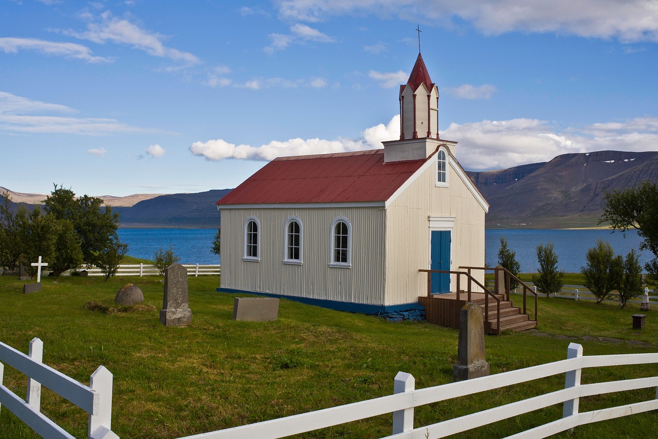 church iceland scenic free photo