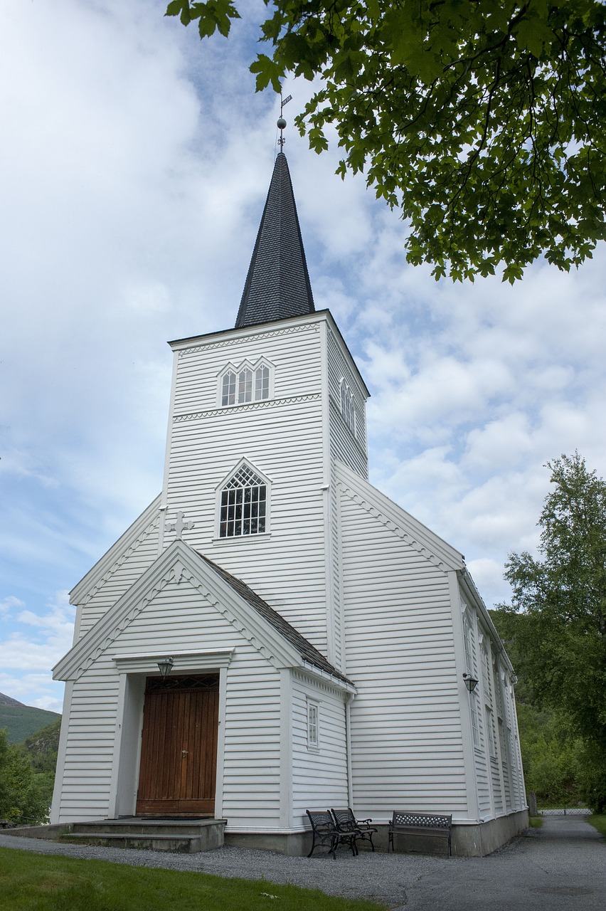 church spiers søvik free photo