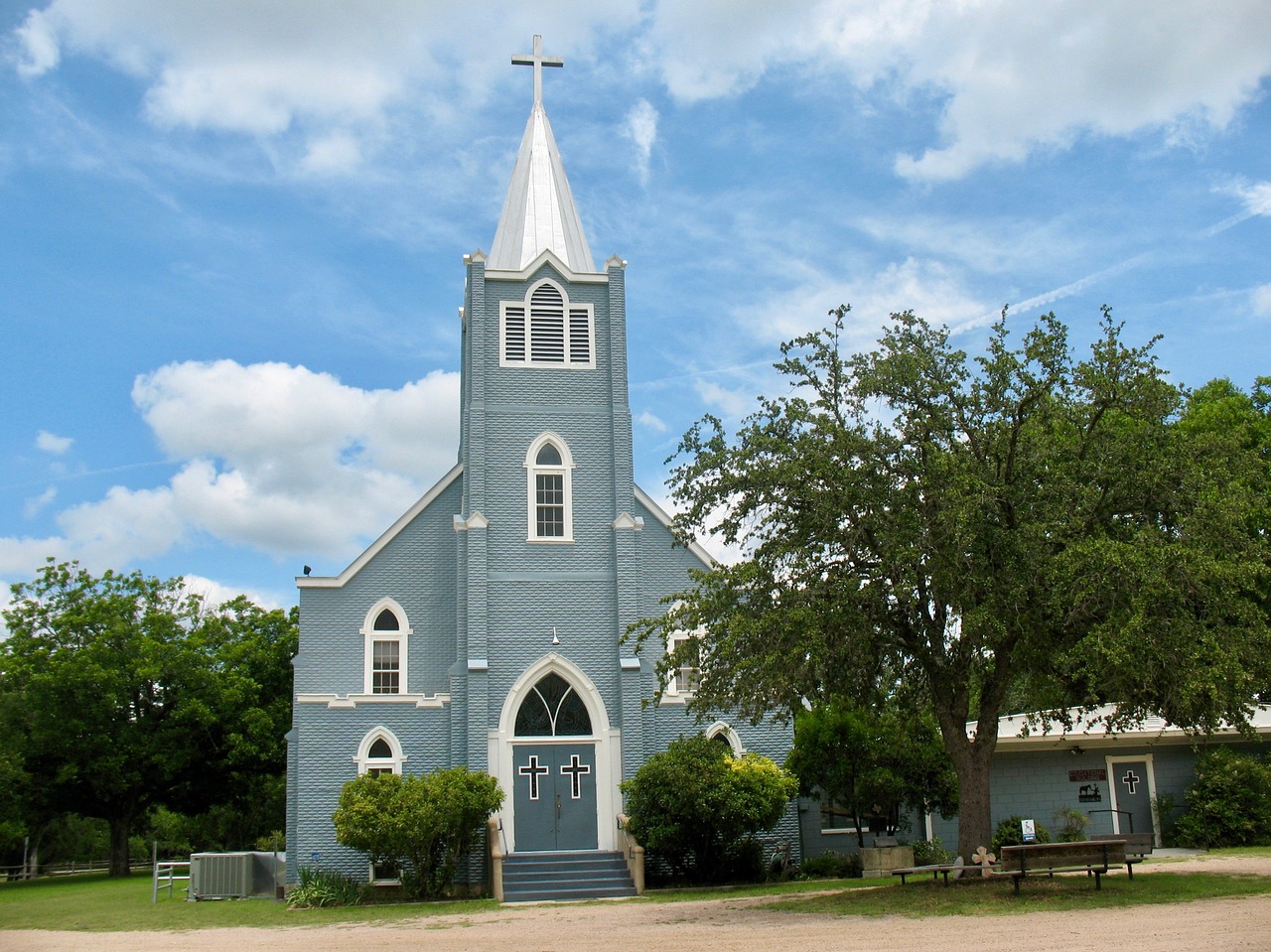 church architecture building free photo