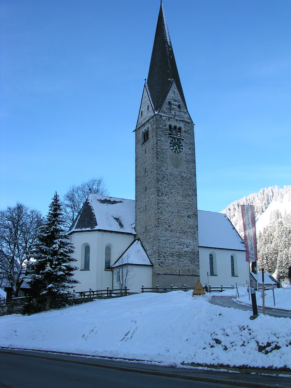 church mittelberg kleinwalsertal free photo