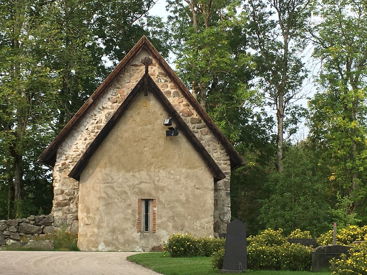 church leaf blue free photo