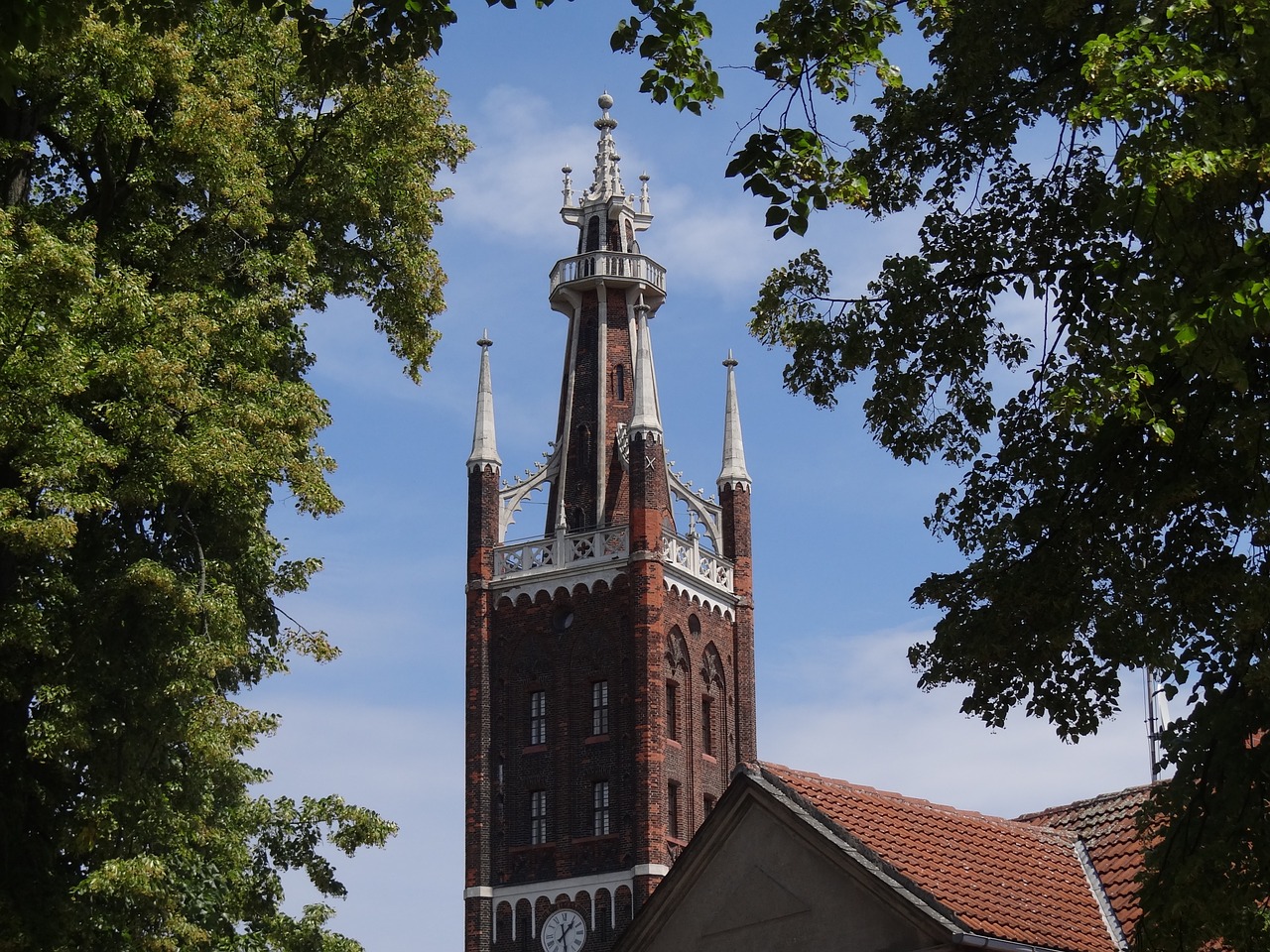 church steeple building free photo