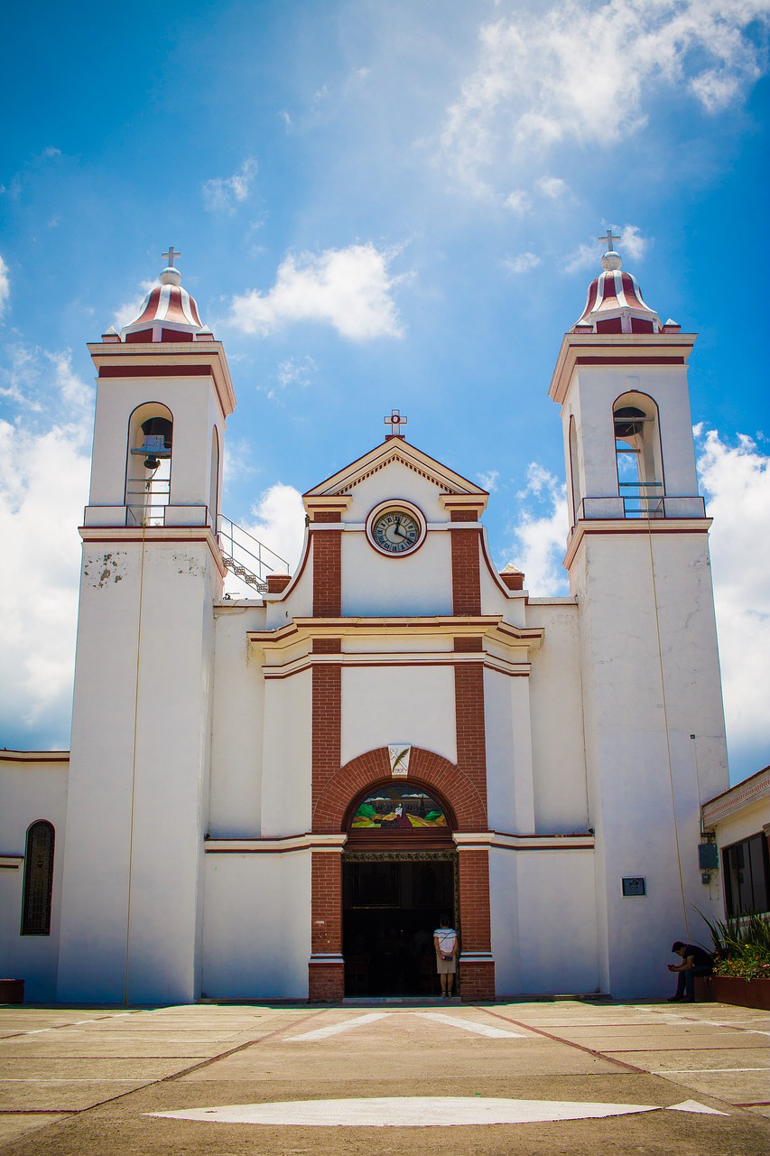 church architecture building free photo