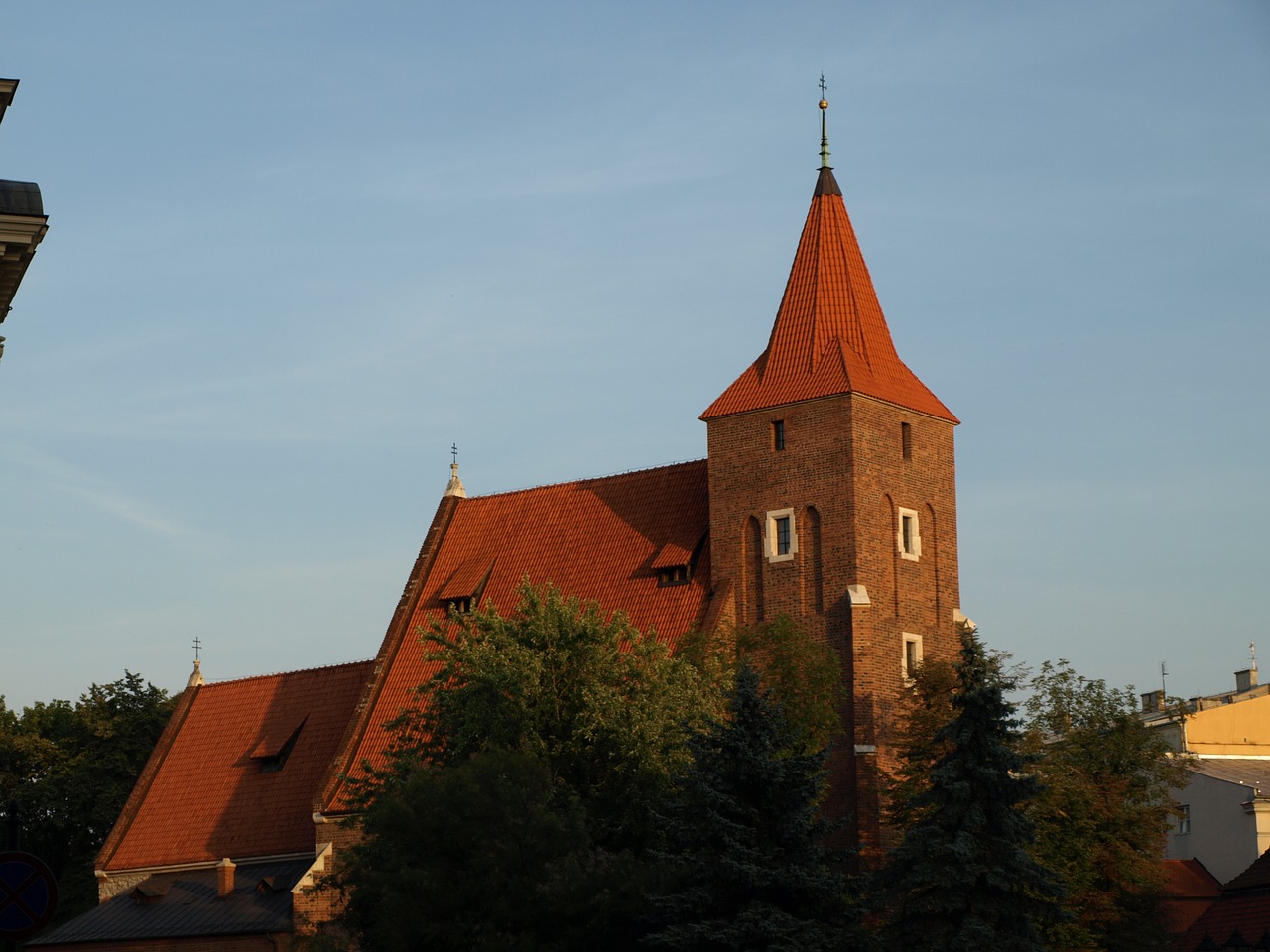 church monument architecture free photo