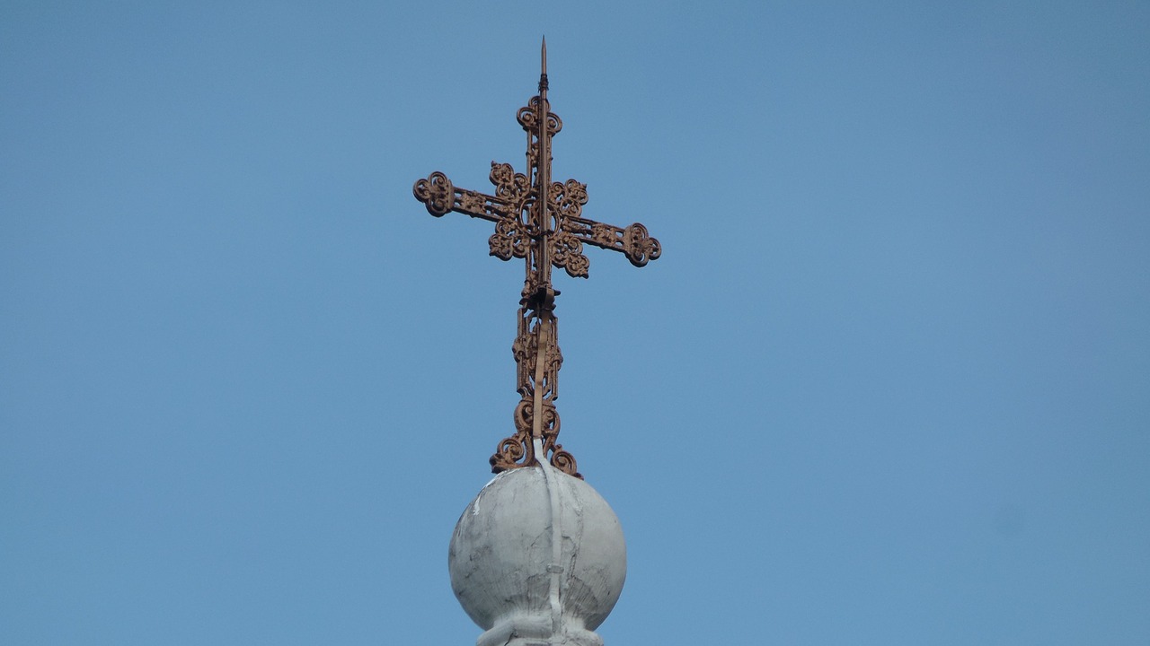 church cross blue sky free photo