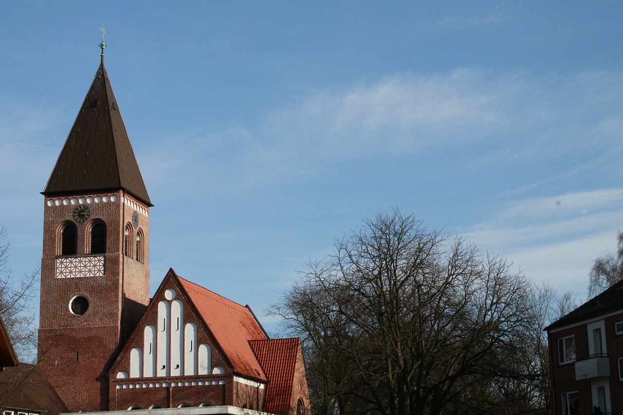 church steeple building free photo