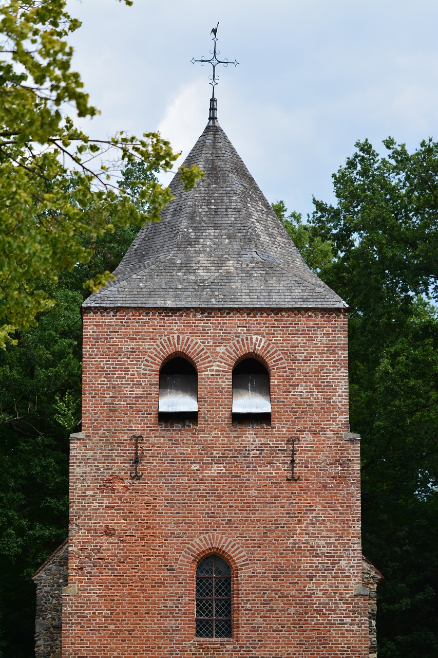 church historical old building free photo